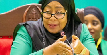 Dogo Paten – Mama Samia