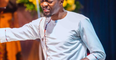 Dr Ipyana – You Are My Rock