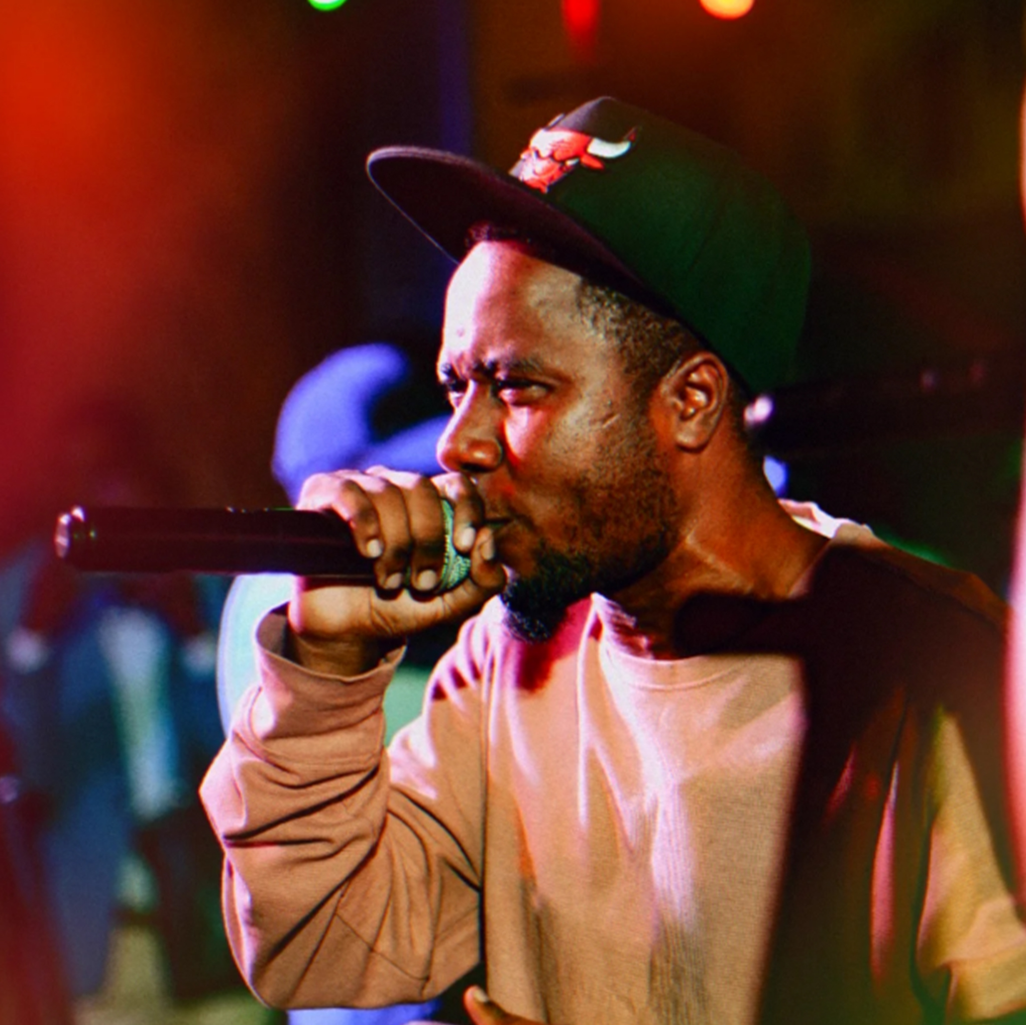 Dizasta Vina – Karibu Duniani