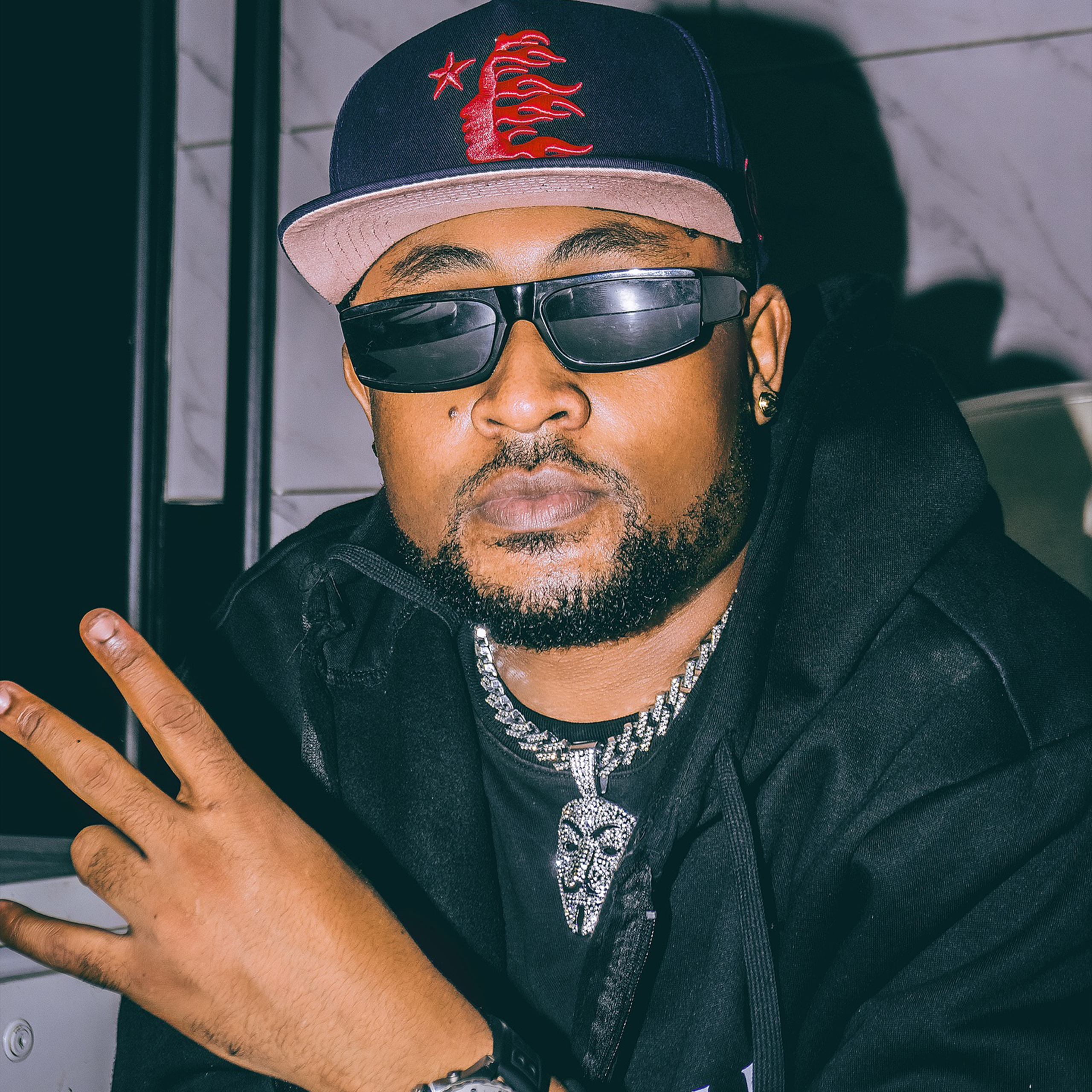 Moni Centrozone Ft. Moco & Country Wizzy Ft Billnass – Pele Maradona