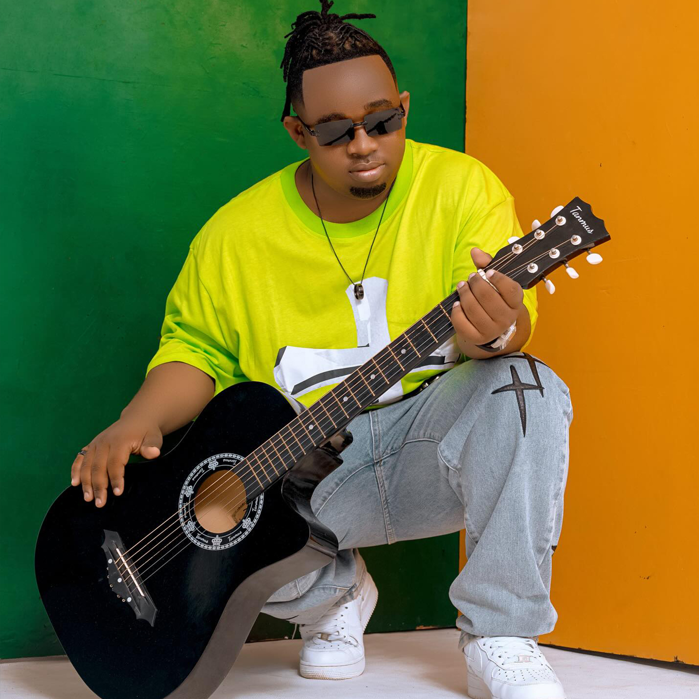 ALBUM Kidene - Kumi za Moto