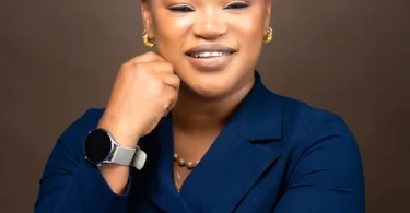 Esther Olof – UJE (Official Audio Cover 2025)