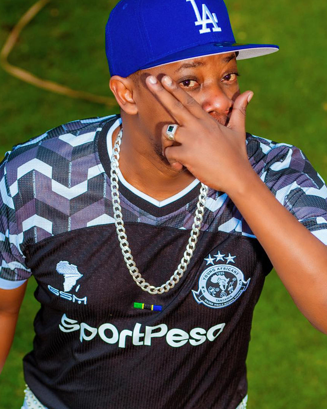 Chege & Mh Temba Ft Dj Mapholisa - Kaunyaka (Officia; audio cover 2025)