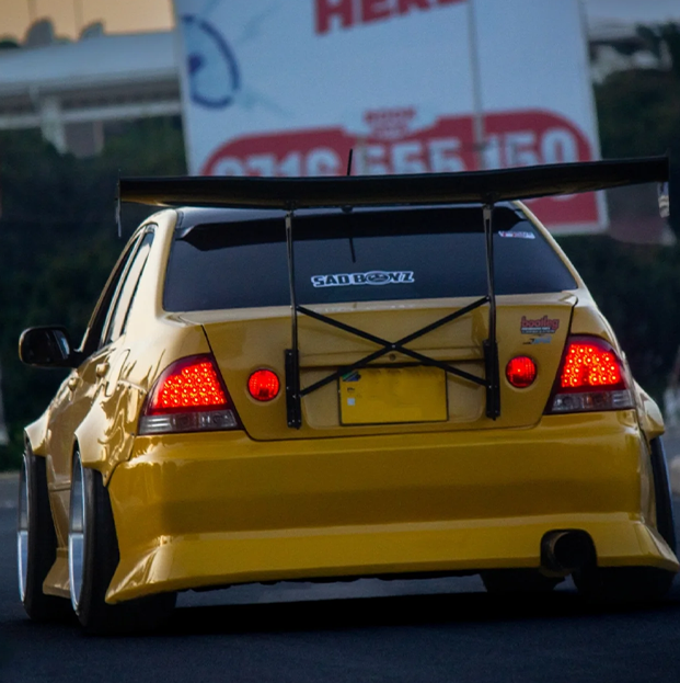 Oxie Ft. Jay Combat, Baddest 47, E Music – Unaniweza (Official Audio Cover 2025)