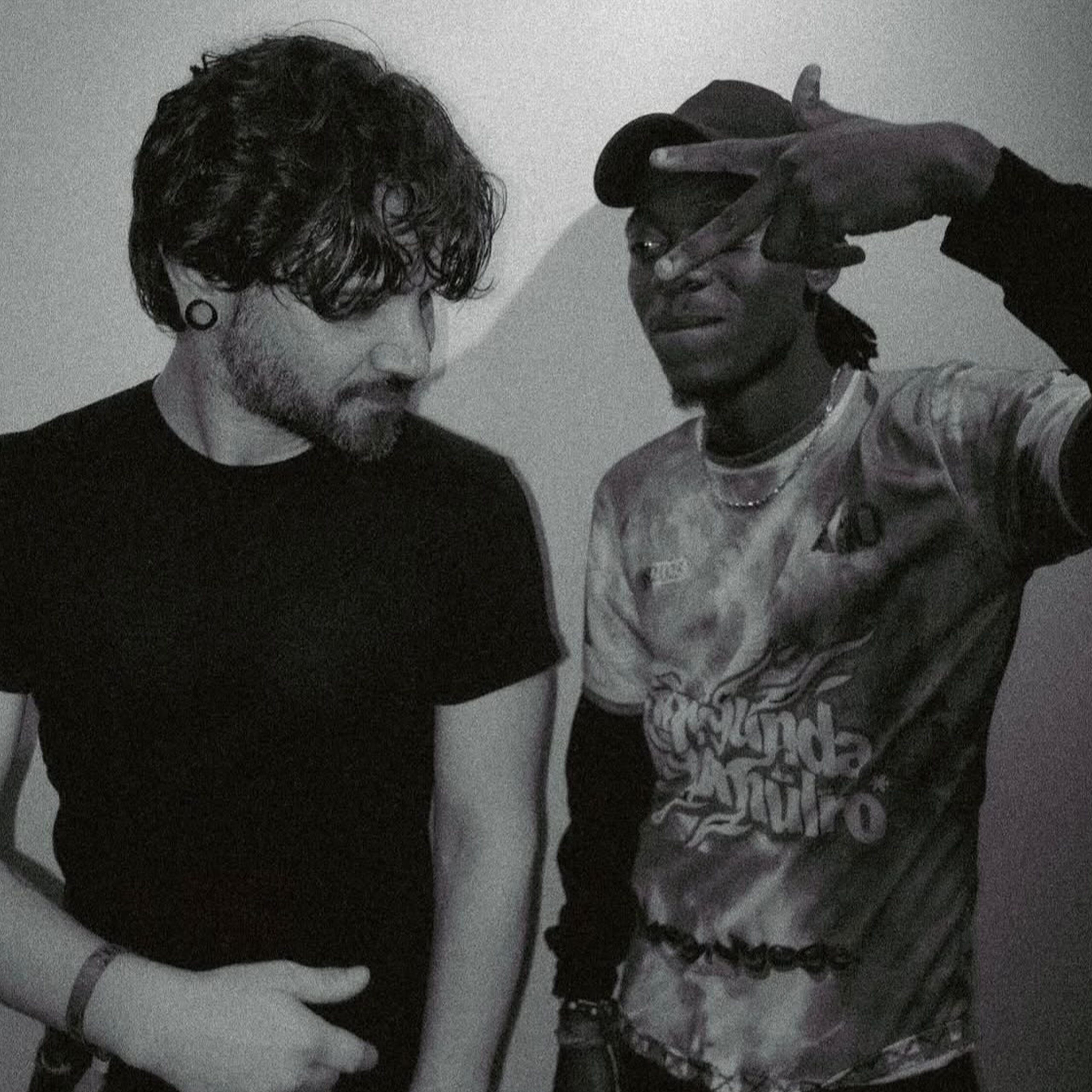 DJ Travella Ft. Munta Dee – Ex Wa nini (Official Audio Cover 2025)