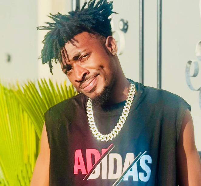 Yuzzo Mwamba – Nilivyonusurika Kuwa Shoga(Official Audio Cover 2026)