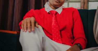 Hanstone Ft. Nippi – Usijisumbue(Official Audio Cover 2026)