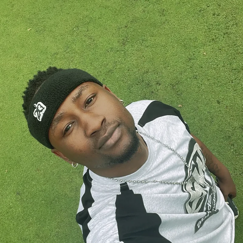 Robby Vibe – Ova (Official Audio cOVER 2026)