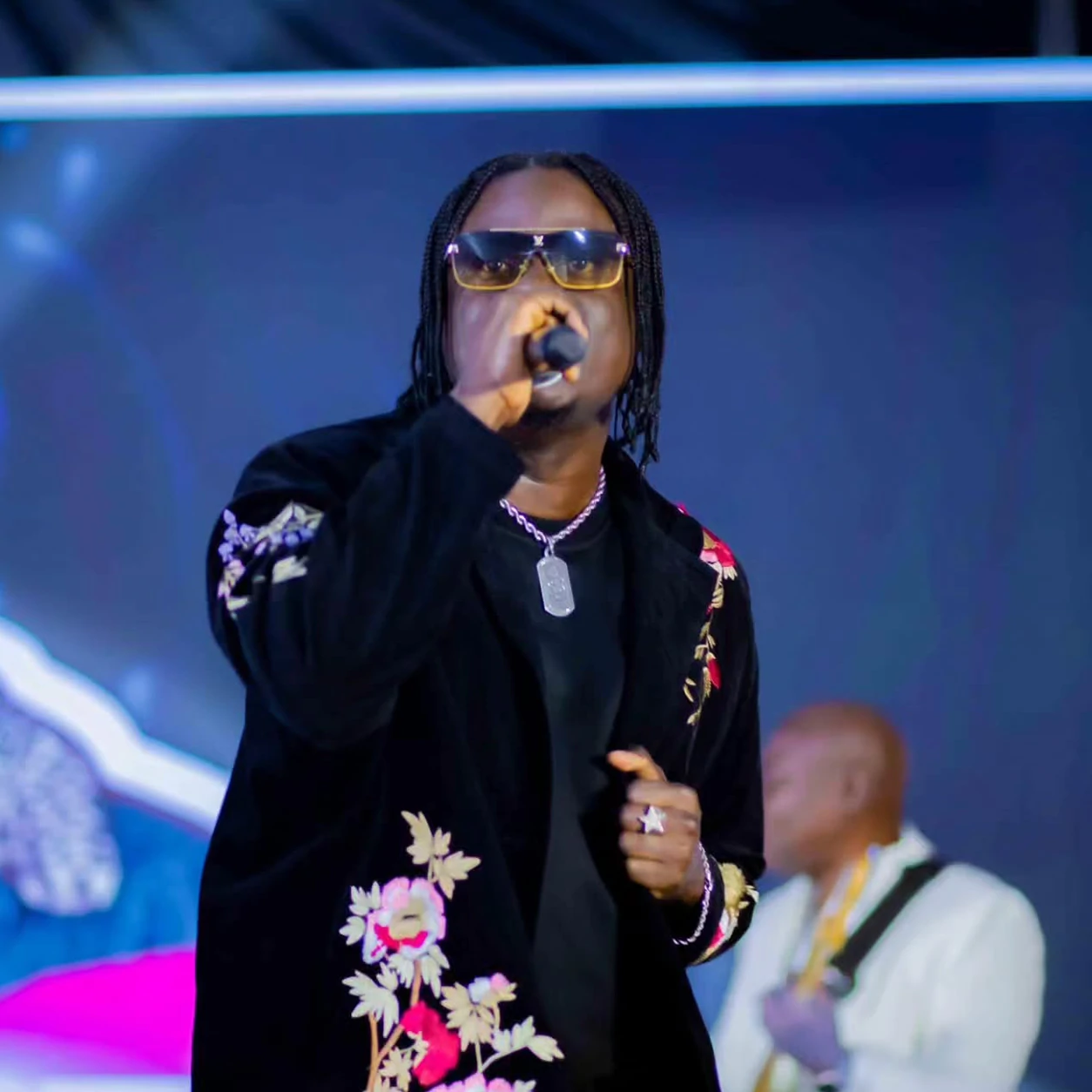 Hamadai Ft. Nyota Ndogo – Watu Na Viatu (Official Audio Cover 2026)